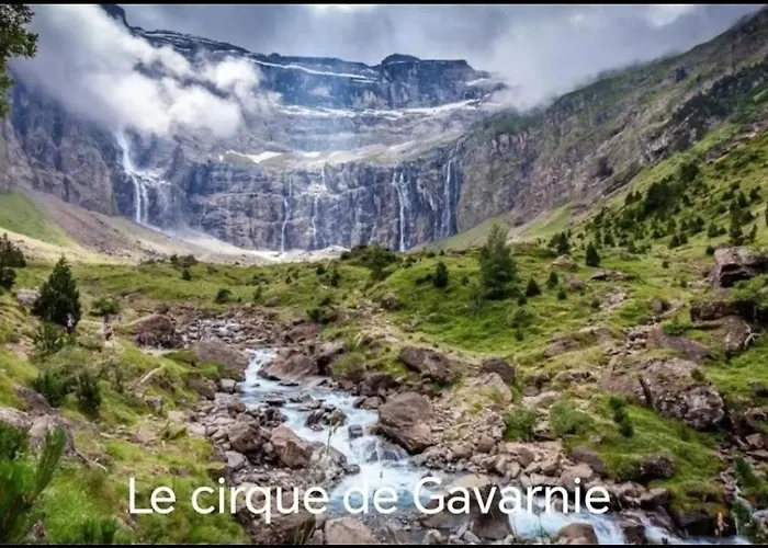 Tatil Evi La Maisonnette Calme & Nature Avec Terrasse Vue Campagne Sarrouilles