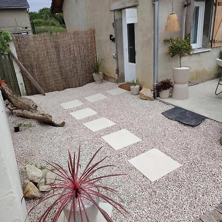 La Maisonnette Calme & Nature Avec Terrasse Vue Campagne * Sarrouilles
