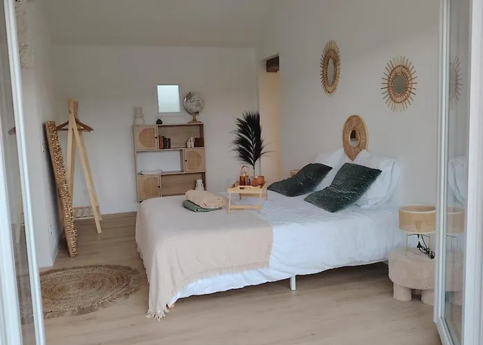 La Maisonnette Calme & Nature Avec Terrasse Vue Campagne * Sarrouilles