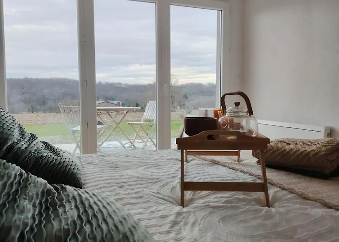 La Maisonnette Calme & Nature Avec Terrasse Vue Campagne Holiday home *