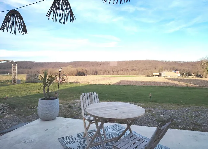 La Maisonnette Calme & Nature Avec Terrasse Vue Campagne * Sarrouilles